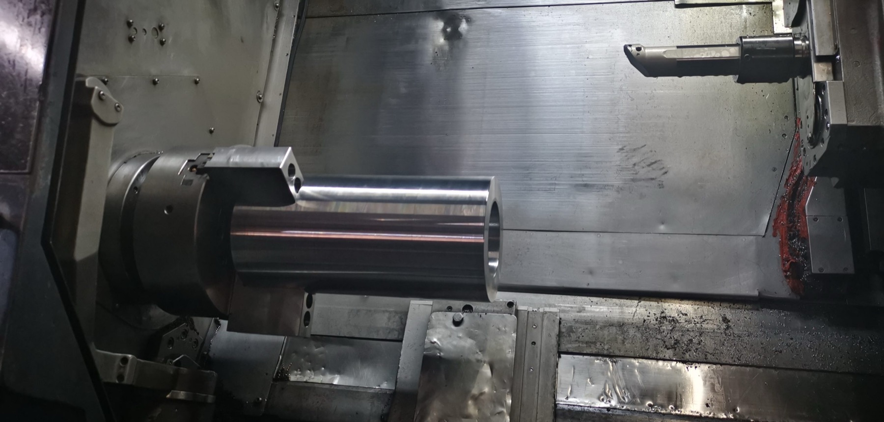 Kundenspezifische Hohlwelle bei der CNC-Drehbearbeitung